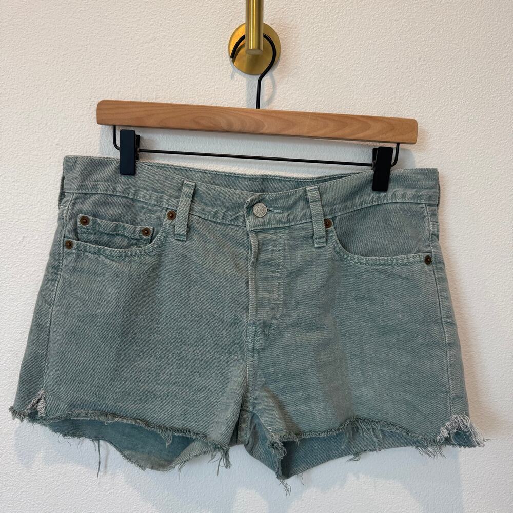 Levi’s 501 Mid Rise Frayed Cutoff Shorts Tinted Sage Green Size 27